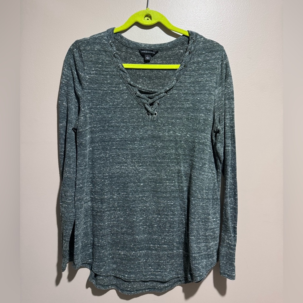 Rock & Republic Women's Lace-Up Heathered Olive Green Long Sleeve Top Large